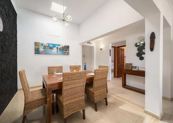 Keira بلايا بلانكا